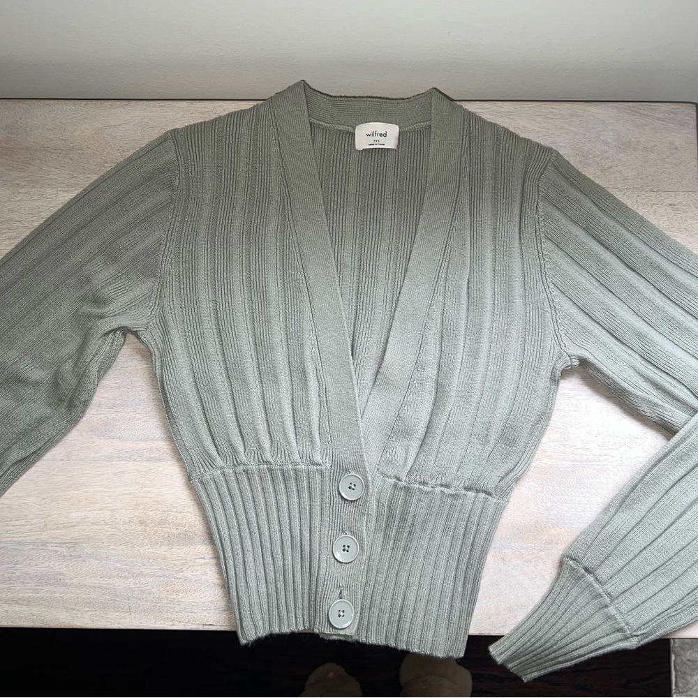 Aritzia Wilfred Plunge Cardigan In Sage NWOT